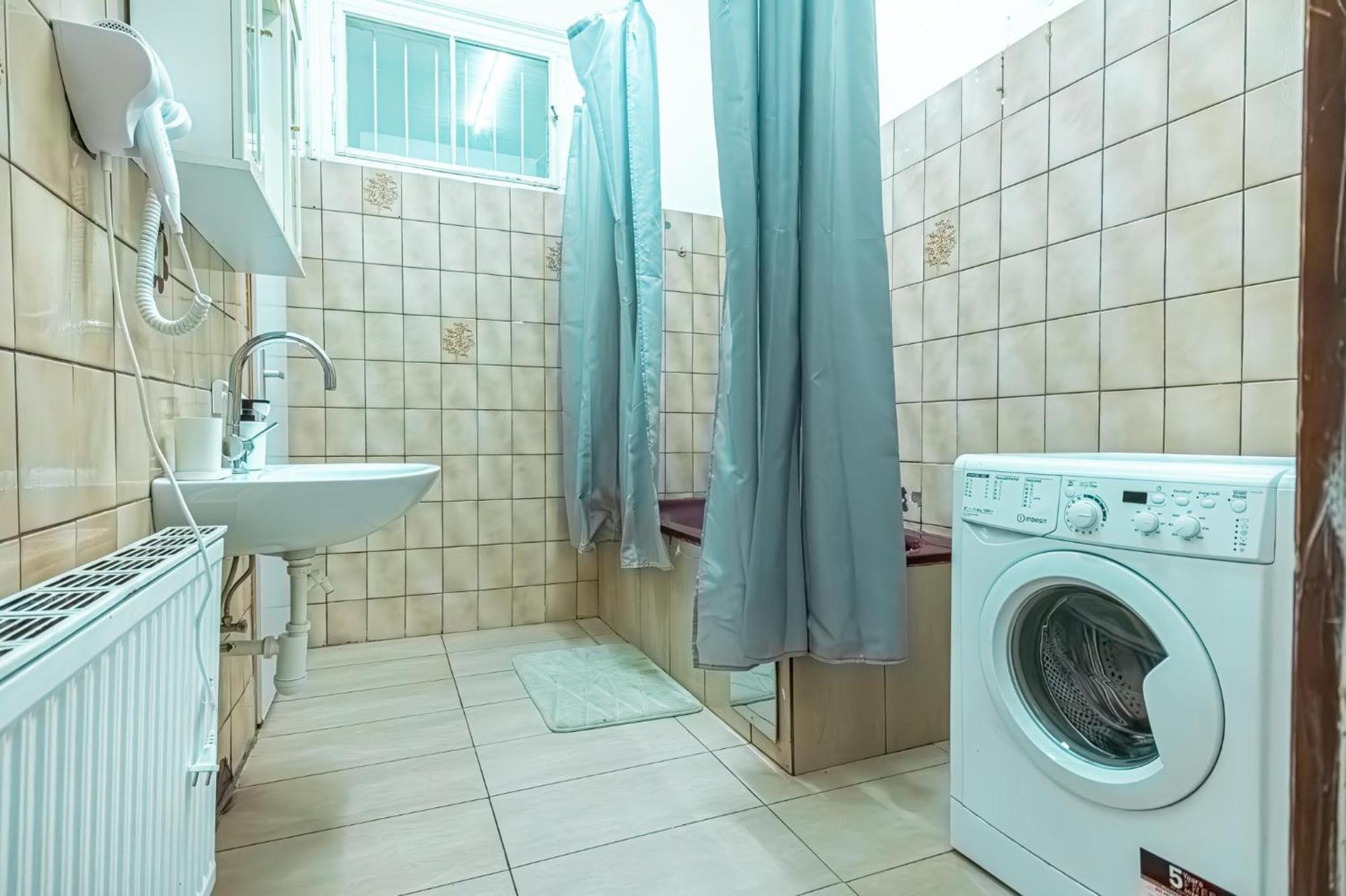 Central Belvedere 3Br Shared Apartment - 12 Min From City Center 维也纳 外观 照片