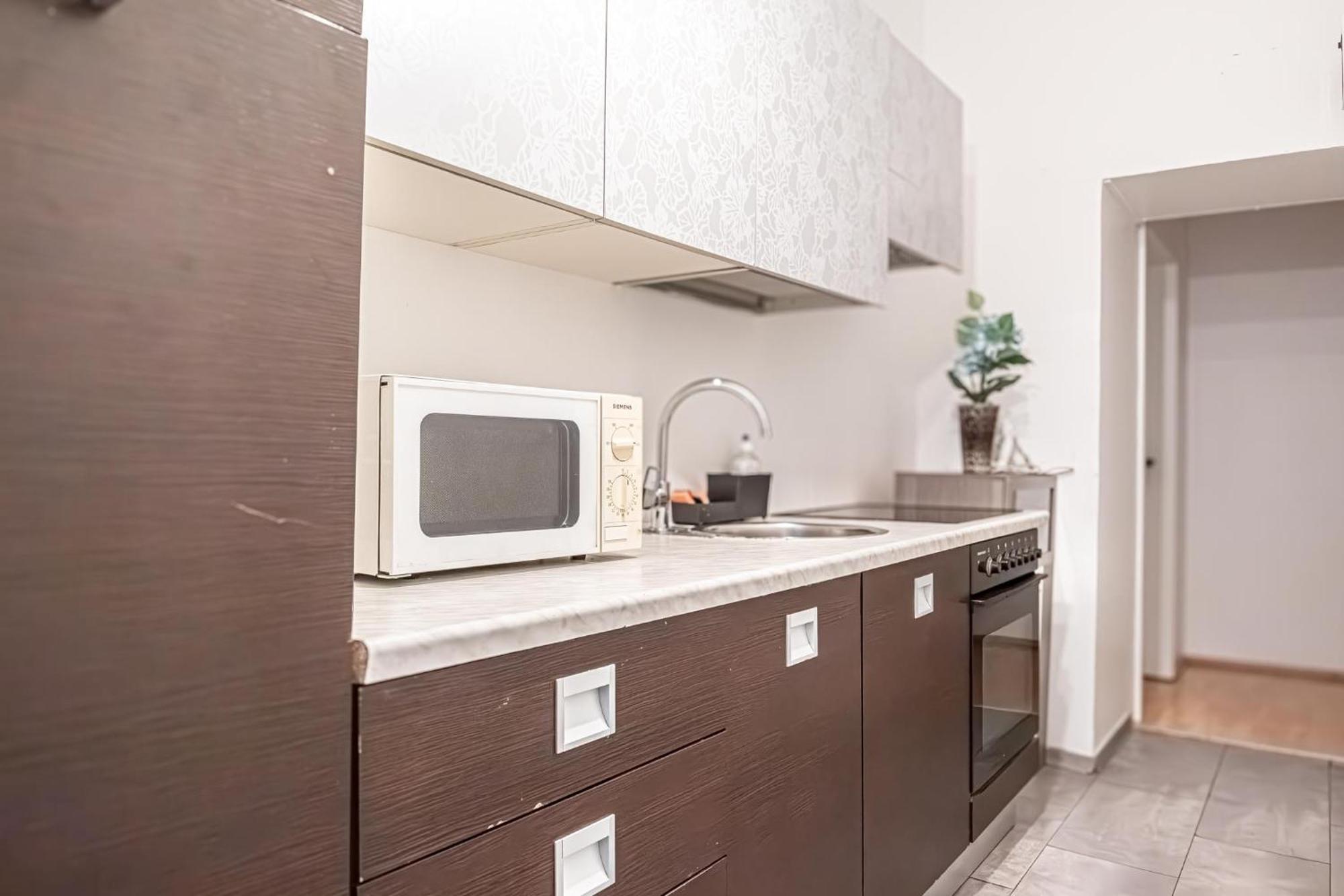 Central Belvedere 3Br Shared Apartment - 12 Min From City Center 维也纳 外观 照片
